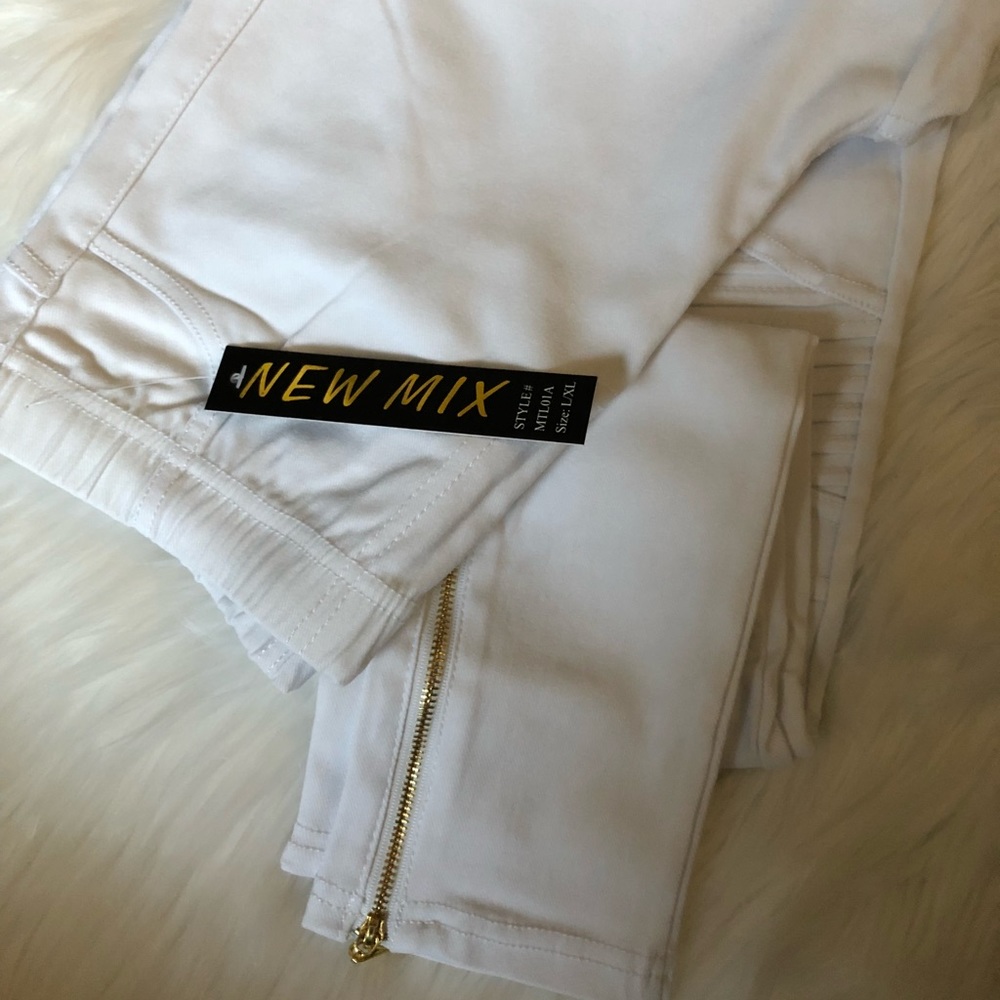 White Stretch Pants 🎊HOST PICK🎊 - Picture 3 of 3